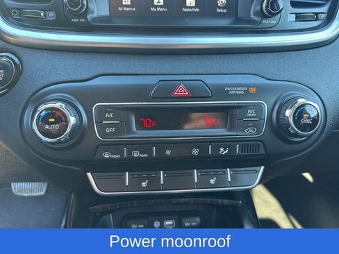 Used 2020 Kia Sorento EX image 22