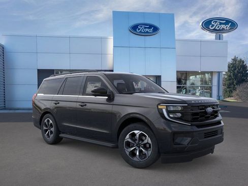 New 2026 Ford Expedition Active image 7