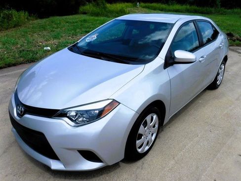 Used 2014 Toyota Corolla LE image 8