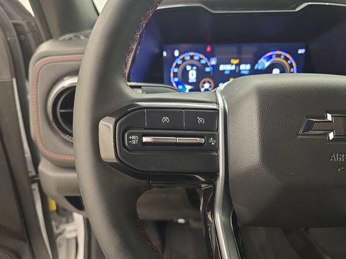 Used 2024 Chevrolet Colorado Z71 w/ Z71 Convenience Package 2 AWD/4WD image 33