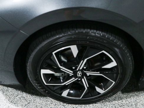 Used 2025 Hyundai Sonata SEL FWD image 11