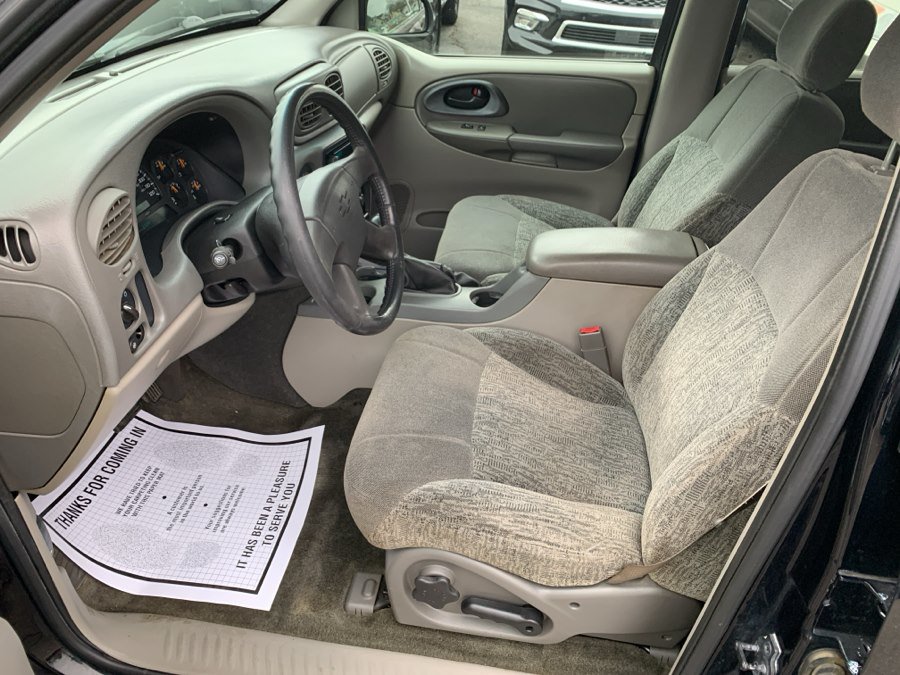 Used 2002 Chevrolet TrailBlazer LS w/ Preferred Equipment Group AWD/4WD image 10