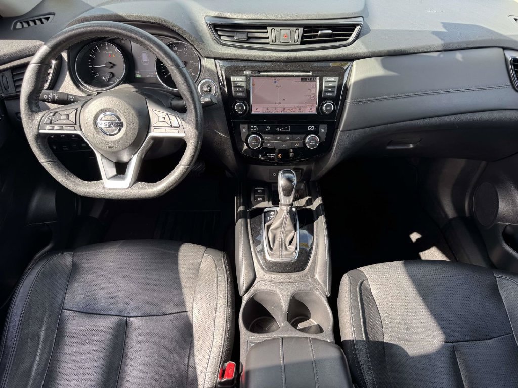 Used 2020 Nissan Rogue SL AWD/4WD image 13
