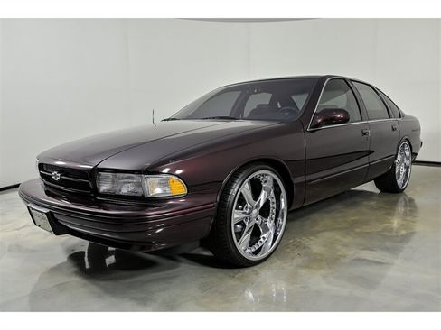 Used 1996 Chevrolet Impala SS RWD image 5