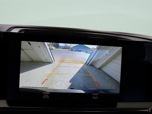 Used 2022 Chevrolet Silverado 1500 LT image 13