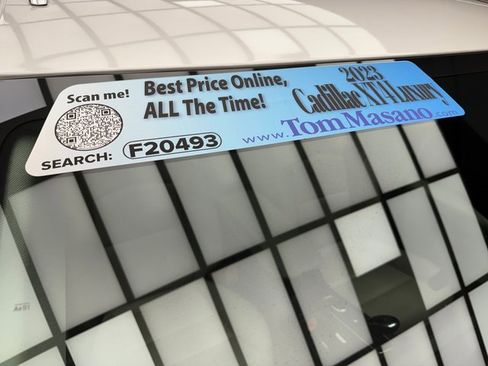 Used 2023 Cadillac XT4 Luxury w/ Cold Weather Package image 7