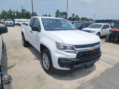 Used 2022 Chevrolet Colorado W/T w/ WT Convenience Package RWD image 2