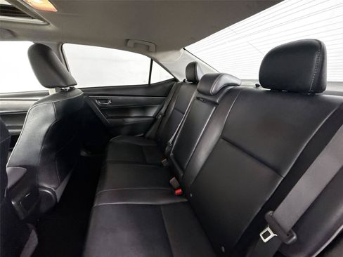 Used 2017 Toyota Corolla XLE w/ Carpet Mat Package (TMS) FWD image 29