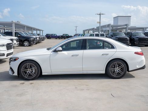 Used 2024 Mercedes-Benz E 350 4MATIC Sedan image 10