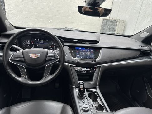 Certified 2021 Cadillac XT5 Premium Luxury image 12