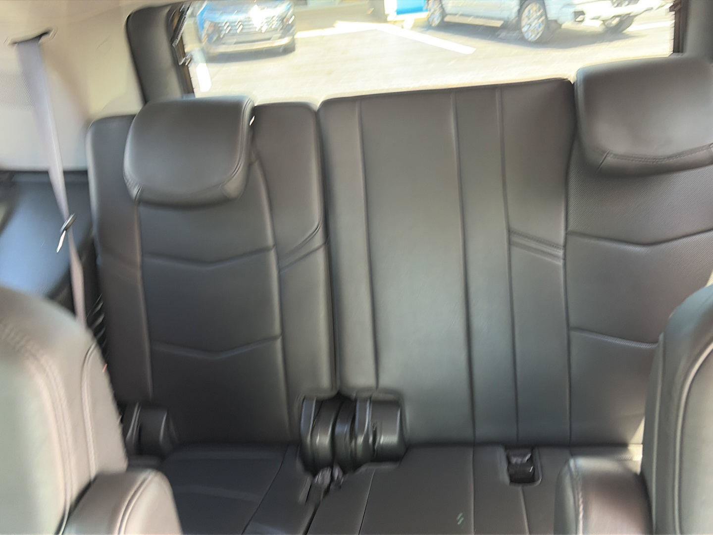 Used 2017 Cadillac Escalade Premium Luxury AWD/4WD image 16