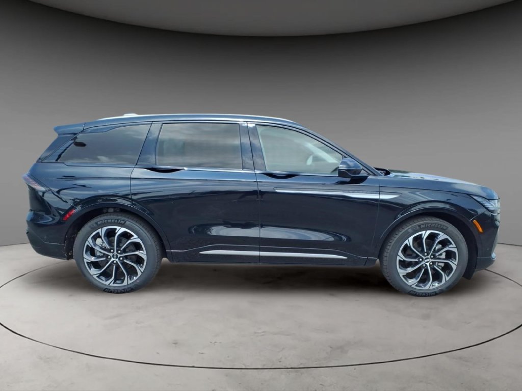 New 2024 Lincoln Nautilus Reserve w/ Equipment Group 203A AWD/4WD image 7