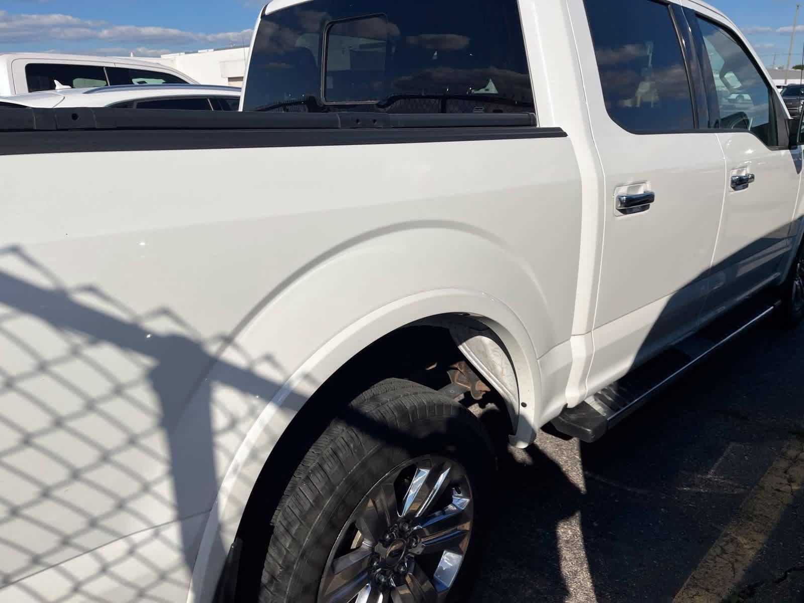 Used 2020 Ford F150 Lariat w/ Equipment Group 502A Luxury AWD/4WD image 17