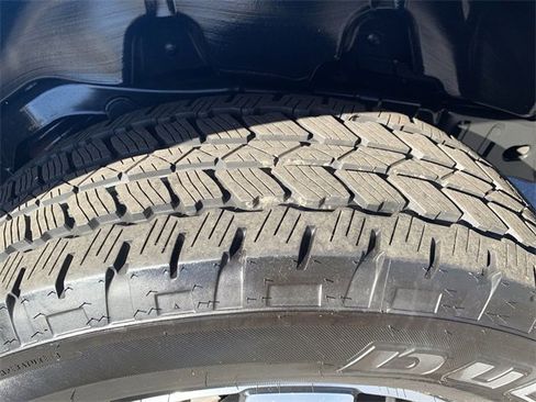 Used 2023 Ford Bronco Outer Banks image 32