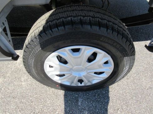 New 2026 Ford Transit 250 148 Medium Roof image 10