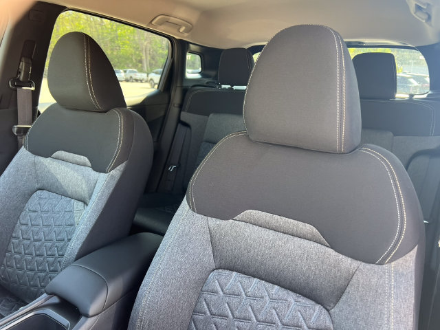 Used 2026 Nissan Kicks SV w/ Charging Package AWD/4WD image 9