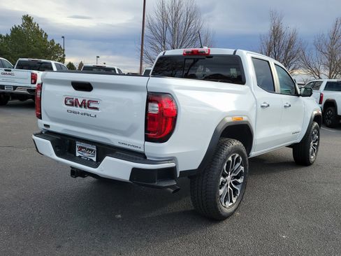 Used 2026 GMC Canyon Denali image 3