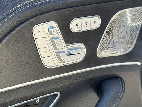 Used 2023 Mercedes-Benz GLS 580 4MATIC image 22