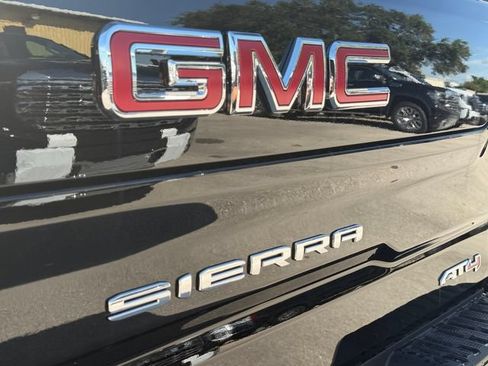 New 2026 GMC Sierra 1500 AT4 w/ AT4 Premium Package AWD/4WD image 10