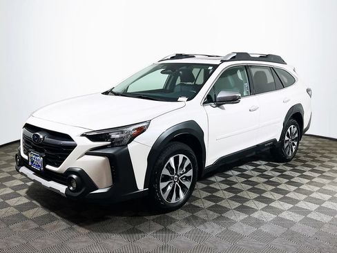 Used 2024 Subaru Outback Touring XT AWD/4WD image 3