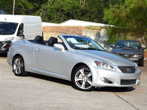 Used 2012 Lexus IS 250C image 8