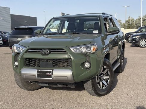 Used 2022 Toyota 4Runner TRD Off-Road Premium AWD/4WD image 4