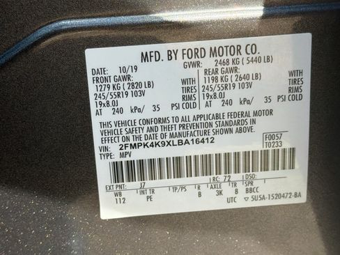 Used 2020 Ford Edge Titanium w/ Equipment Group 301A AWD/4WD image 12
