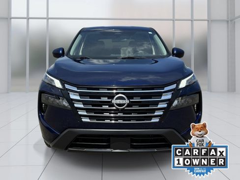Used 2024 Nissan Rogue SV FWD image 10