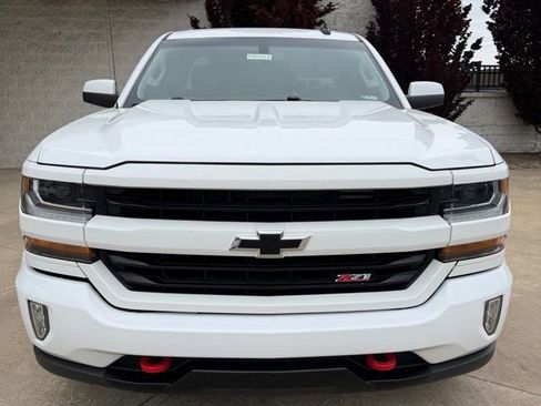 Used 2018 Chevrolet Silverado 1500 LT w/ All Star Edition AWD/4WD image 8