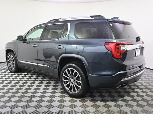 Used 2020 GMC Acadia Denali w/ Denali Ultimate Package AWD/4WD image 3
