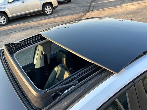 Used 2019 Volkswagen Jetta SE FWD image 18
