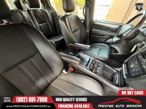 Used 2019 Dodge Grand Caravan GT FWD image 39