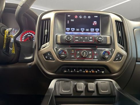 Used 2016 GMC Sierra 1500 Denali w/ Enhanced Driver Alert Package AWD/4WD image 31