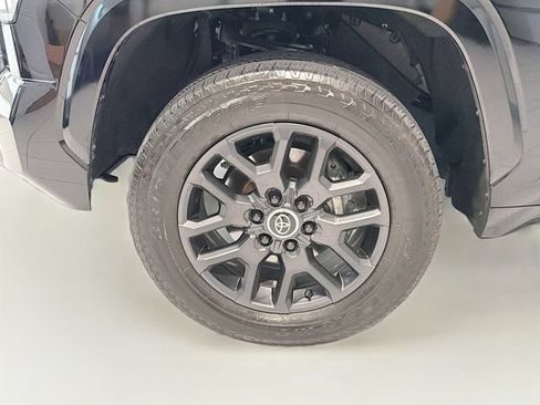 Used 2024 Toyota Tundra Platinum AWD/4WD image 24