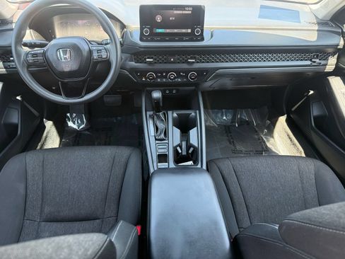 Used 2025 Honda Accord SE image 28