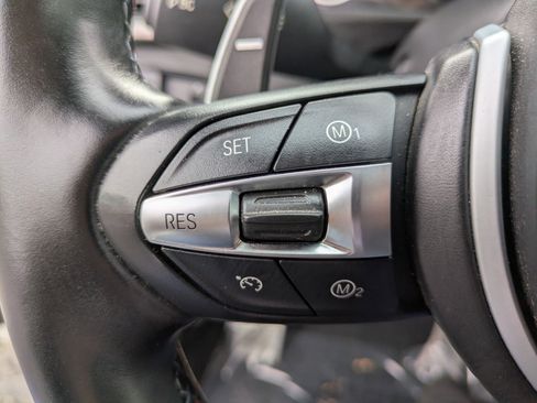 Used 2015 BMW M4 Convertible image 17