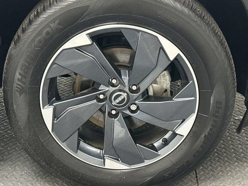 Certified 2025 Nissan Rogue SV AWD/4WD image 19