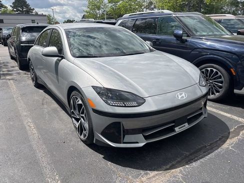 Used 2023 Hyundai Ioniq 6 SEL RWD image 1