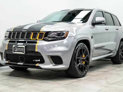 Used 2021 Jeep Grand Cherokee Trackhawk AWD/4WD image 7