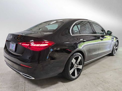 Used 2023 Mercedes-Benz C 300 Sedan image 3