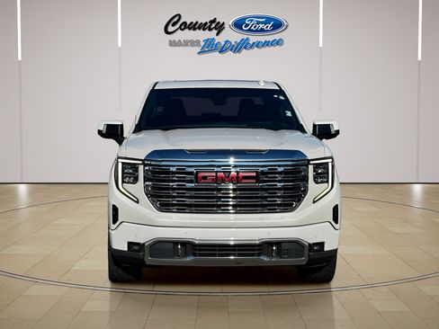 Used 2023 GMC Sierra 1500 Denali Ultimate AWD/4WD image 3