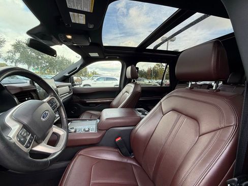 Used 2023 Ford Expedition Max Limited image 19
