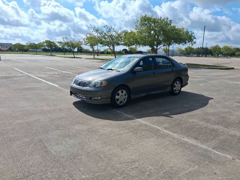 Used 2007 Toyota Corolla S FWD image 2