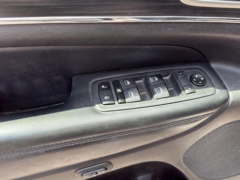 Used 2020 Jeep Grand Cherokee Limited w/ Luxury Group II AWD/4WD image 14