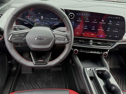 New 2026 Chevrolet Equinox EV RS image 11