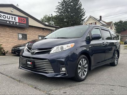 Used 2020 Toyota Sienna XLE w/ XLE Navigation Package