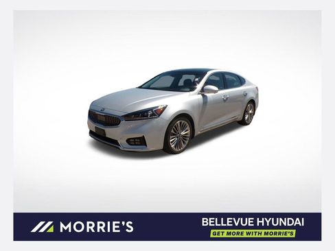 Used 2017 Kia Cadenza Limited FWD image 1