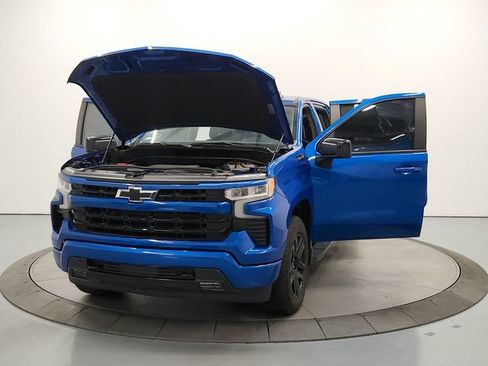 Used 2024 Chevrolet Silverado 1500 RST AWD/4WD image 12