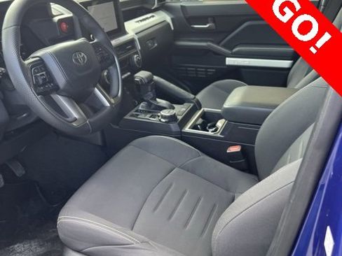Used 2024 Toyota Tacoma TRD Off-Road image 9