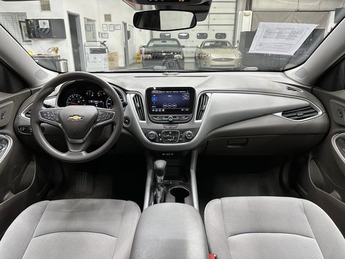 Used 2023 Chevrolet Malibu LS image 15